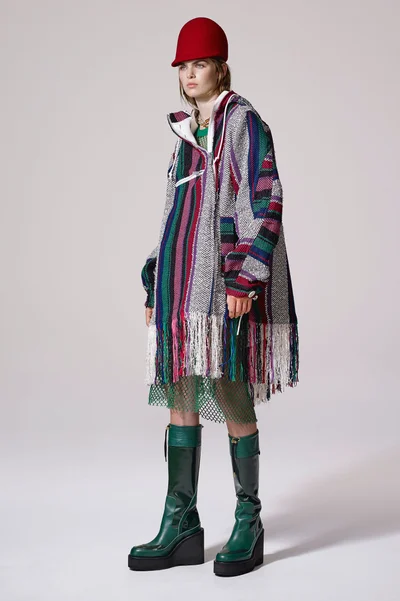 Look 16